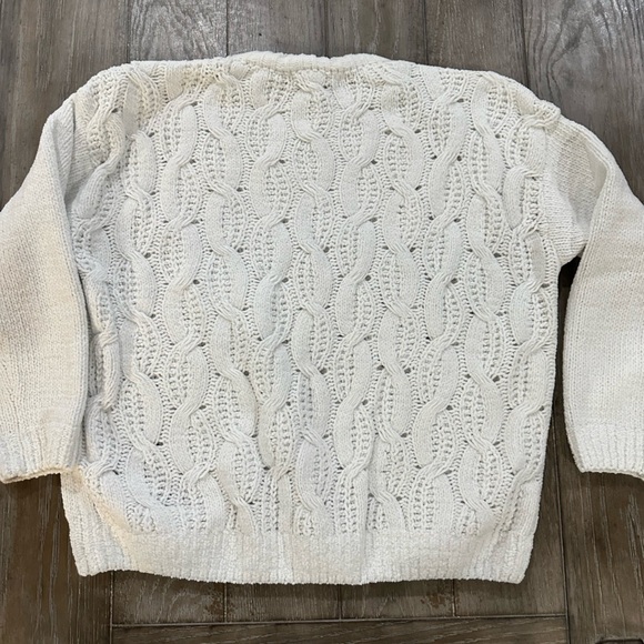 Lovecrazy Sweater - Picture 2 of 6